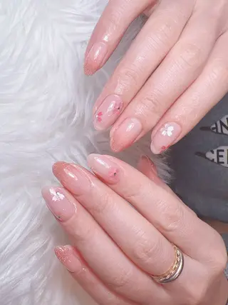 ネイル ユミネイルサロン所属・ユミ ネイルサロンのネイルデザイン