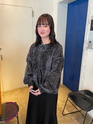 ミディアム カラー MIOベージュカラー 柔らかいカラーのヘアスタイル