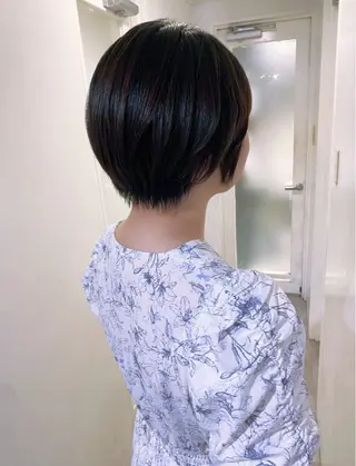 ショート 友田 千栄のヘアスタイル