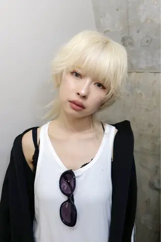 ショート 𝙱𝙻𝙴𝙽 𝚋𝚢 𝚍𝚘𝚝.所属・🤍BLEN 窓🤍のヘアスタイル