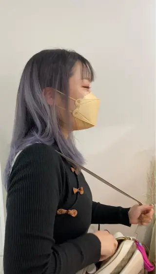 ミディアム カラー youres hair 新宿三丁目所属・髪質改善カラー、美髪 トリートメント専門のヘアスタイル