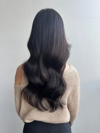 ロング youres hair恵比寿本店所属・縮毛矯正×レイヤー カット/飯田 輝のヘアスタイル