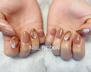 ネイル ネイルリボン 受付スタッフのネイルデザイン