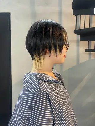 ショート カラー 柏 ウルフ/レイヤー 田中佐和🐺のヘアスタイル