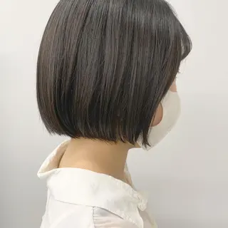ショート カラー 透明感/オリーブ/ グレージュ/YUKAのヘアスタイル