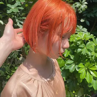 ショート カラー ブリーチカラーが人気 onnuのヘアスタイル