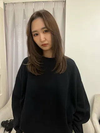 ミディアム カラー 松村 澪里のヘアスタイル