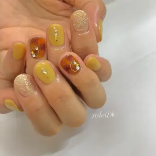 ネイル 粟津 美紀のネイルデザイン