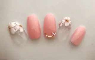 ネイル EMILIA Ryokoのネイルデザイン