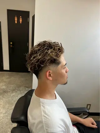 カラー メンズ メンズ専門 カラーリスト　神谷のヘアスタイル