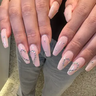 ネイル RIEKO🍒 ワンホン♡推しネイルのネイルデザイン