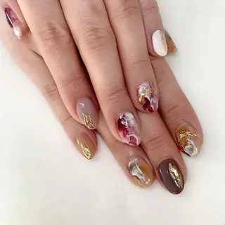 ネイル 💎🐰 saki. m 🐰💎のネイルデザイン