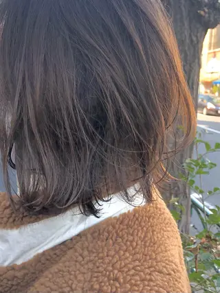 ミディアム ショート 嶋津祥希のヘアスタイル