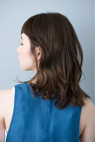 セミロング カラー Dayt. デイトのヘアスタイル