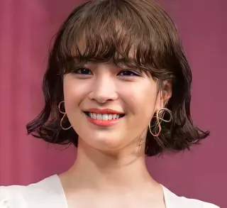 莉乃/縮毛矯正/髪質 改善/艶カラーのヘアスタイル