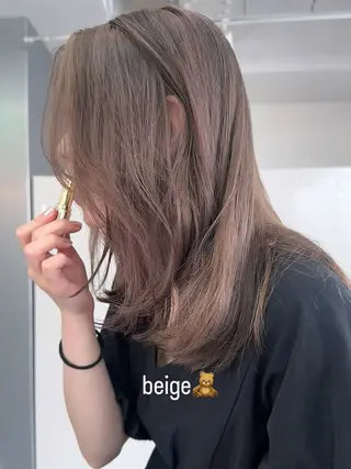 セミロング カラー 🍓ケアブリーチ× レイヤーカット🍓のヘアスタイル