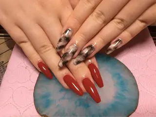 ネイル フラワー ムーンのネイルデザイン