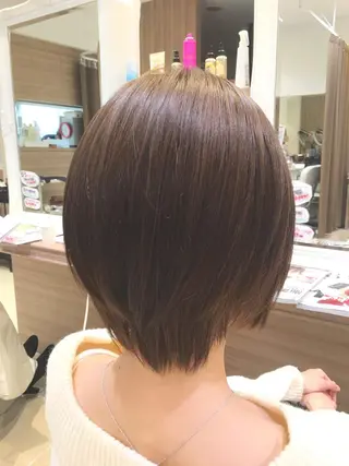 ショート カラー 🔸縮毛矯正🔸 カソリ　ナユタのヘアスタイル