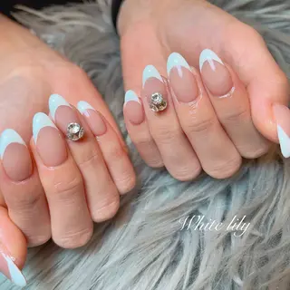 ネイル White lily所属・牧田 雅世のネイルデザイン