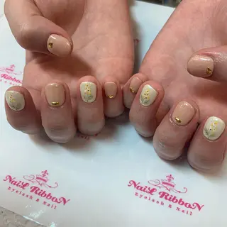ネイル ネイルリボン 受付スタッフのネイルデザイン