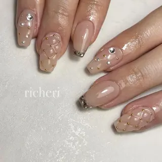 ミディアム ネイル richeri beautyのネイルデザイン