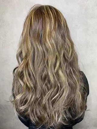 ロング BuzZ所属・西村 雄二/エクステのヘアスタイル