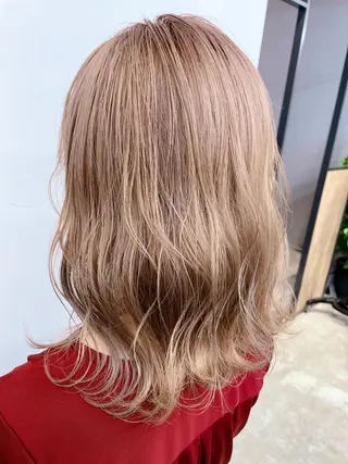 ミディアム SAEKI【ior 】北千住店ブリーチのヘアスタイル