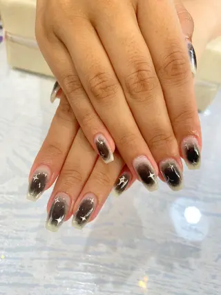 ネイル Nest 岩崎のネイルデザイン