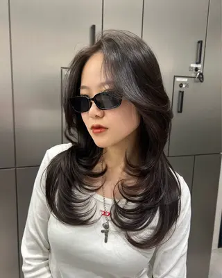 ロング 大人レイヤー/艶美髪 🇺🇸TOMONAのヘアスタイル