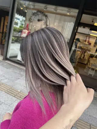 ミディアム カラー ROBIN所属・指名数No.1 /NAOYAのヘアスタイル