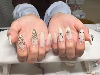 ネイル Chiara 長さだしのネイルデザイン