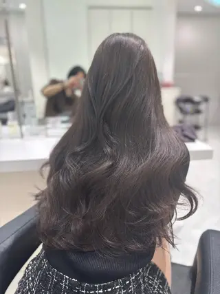 ロング カラー ブリーチなし透明感 ×縮毛矯正🤍ユウのヘアスタイル