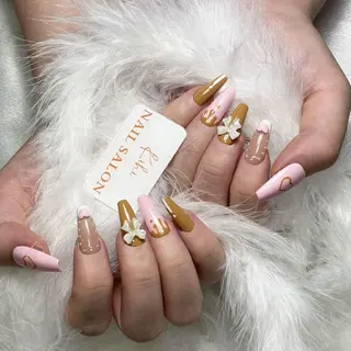 ネイル 💕鈴木ユリ パラジェル/オフ無料のネイルデザイン