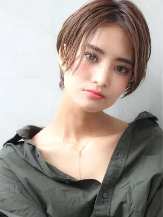 ショート カラー 🉐レイヤー/塩見 弘樹🉐渋谷のヘアスタイル