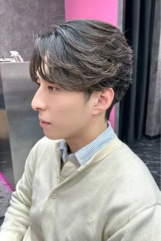 ショート カラー メンズ メンズスタイリスト 前田雄輝のヘアスタイル