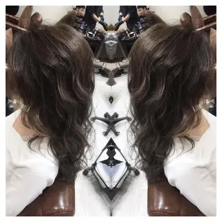 ロング カラー biscohair 髪にドラマを。のヘアスタイル