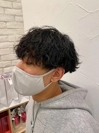 ショート パーマ メンズ メンズ特化型美容師 栗山勇人のヘアスタイル