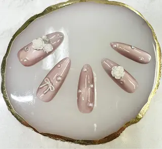 ネイル クイーンズネイル銀座所属・Queeens nailのネイルデザイン