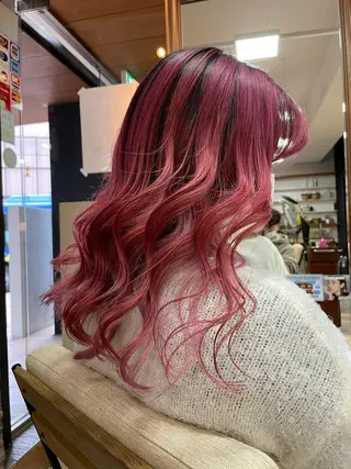 ロング REVE所属・TAKU 美容師のヘアスタイル