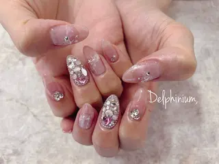 ネイル 岡本 友恵のネイルデザイン