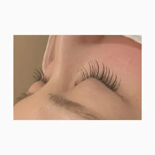 マツエク・マツパ Misora/ボブ/ レイヤー/艶カラーのヘアスタイル