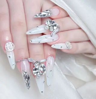 ネイル 🎀M nails✨ ビューティーのネイルデザイン