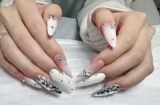 ネイル 小島 阿佑美のネイルデザイン
