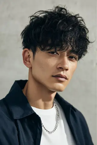 ショート パーマ メンズ サロンドミルク 原宿のヘアスタイル