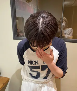 ショート あやか/ベージュ /透け感カラーのヘアスタイル