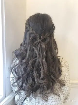 ヘアアレンジ EMBELLIR fleur【アンベリール フルー】所属・EMBELLIR マツナガカヨコのヘアスタイル