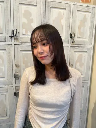 ミディアム カラー 顔まわりレイヤー 🎀momoka🎀のヘアスタイル