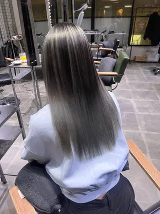 カラー AYANE 韓国ヘア /レイヤーカットのヘアスタイル