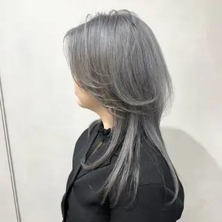 カラー デザインカラー/パー マ🦖外岡咲希🦖のヘアスタイル