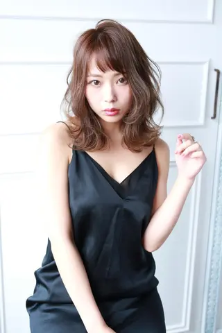 ミディアム 指名支持率NO.1 スタイリストのヘアスタイル